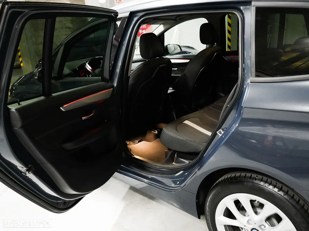 BMW 216 Gran Tourer d 7L Line Sport - 28