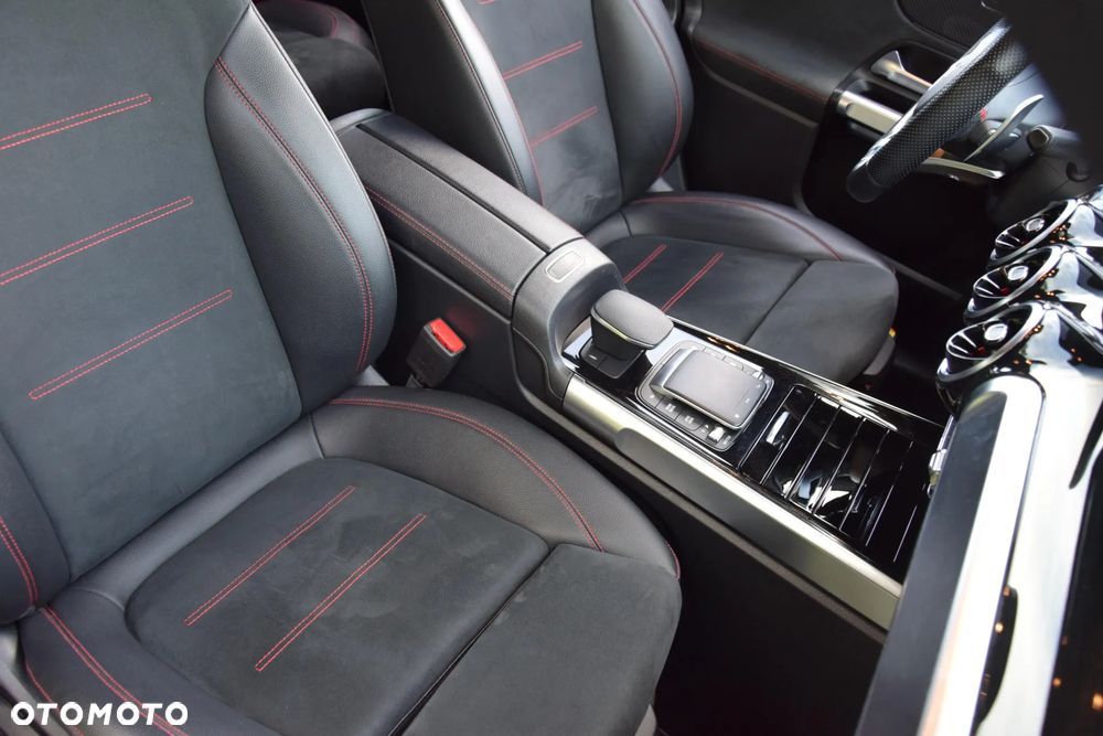 Mercedes-Benz GLB AMG 35 4-Matic - 13
