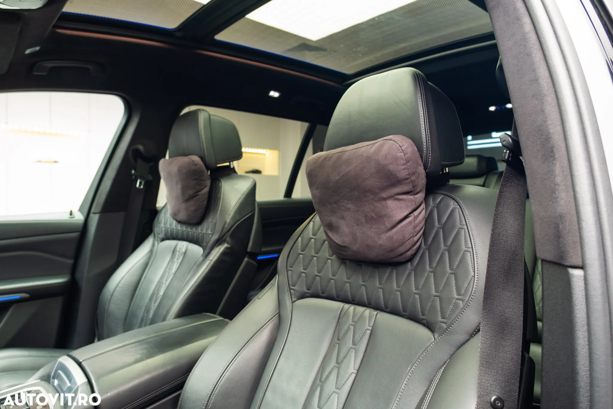 BMW X7 xDrive40i - 33