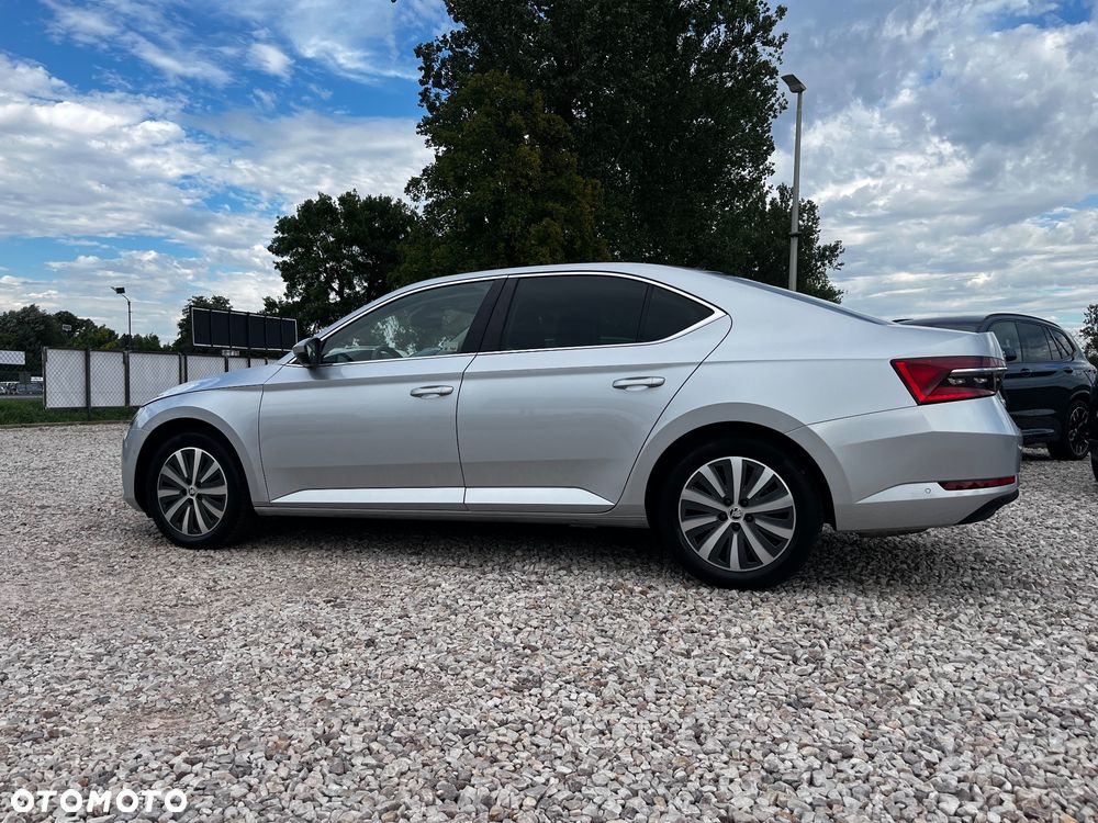 Skoda Superb 2.0 TSI Style DSG - 7