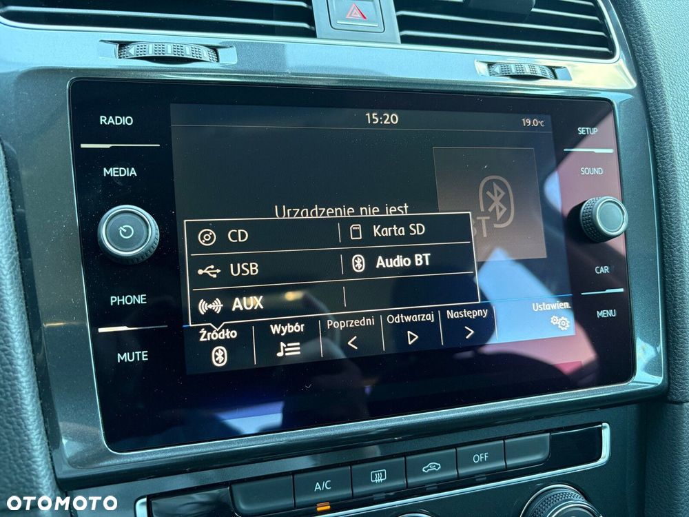 Volkswagen Golf - 27