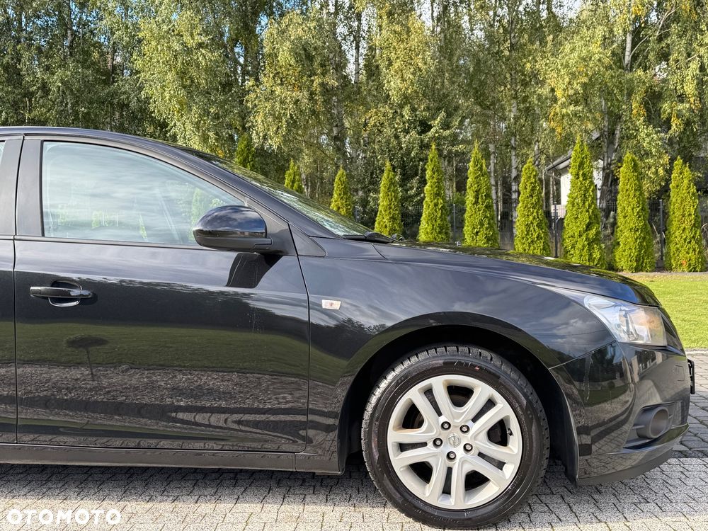 Chevrolet Cruze 1.8 LT - 28