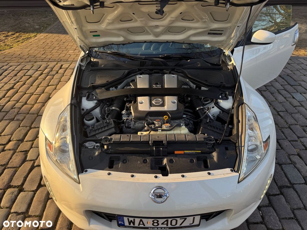 Nissan 370 Z - 10