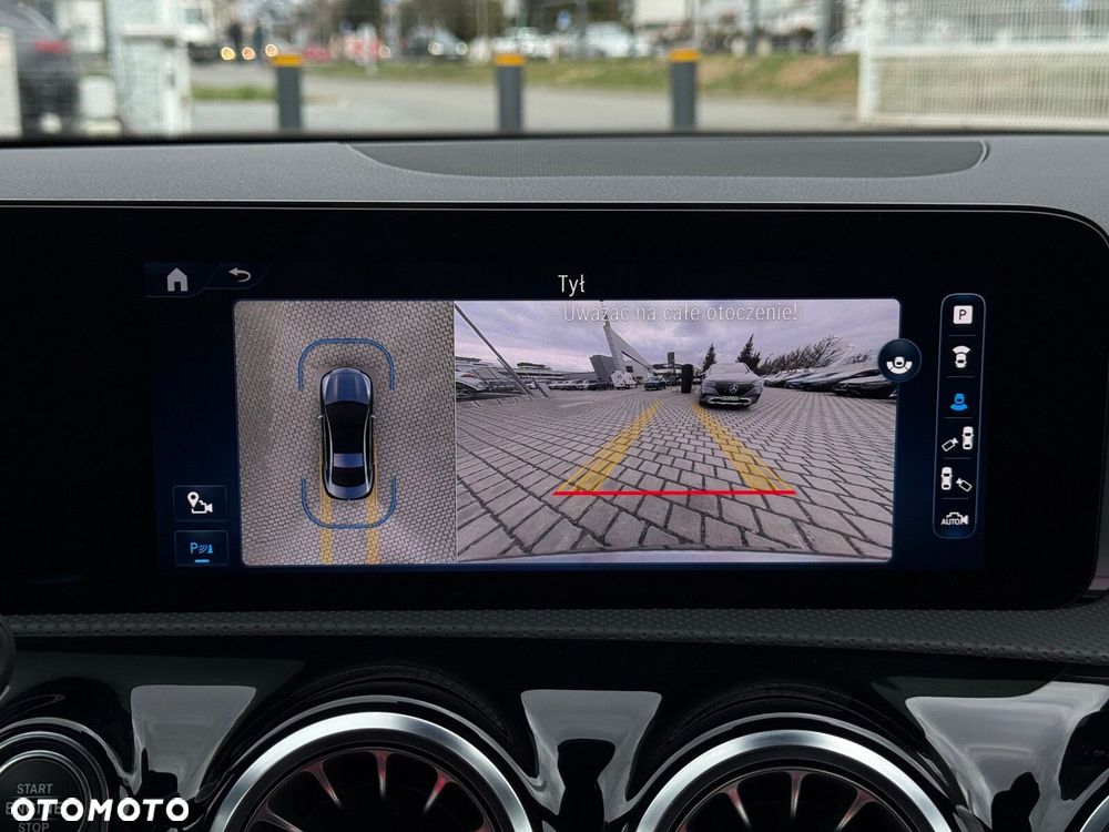 Mercedes-Benz CLA - 21