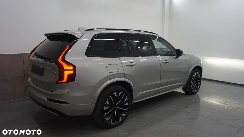 Volvo XC 90 T8 AWD Plus Dark - 2