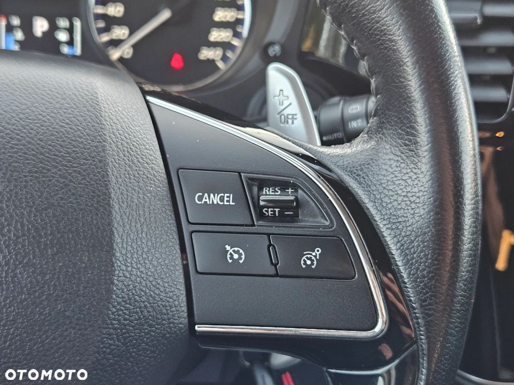 Mitsubishi Outlander 2.0 Instyle Navi CVT - 29
