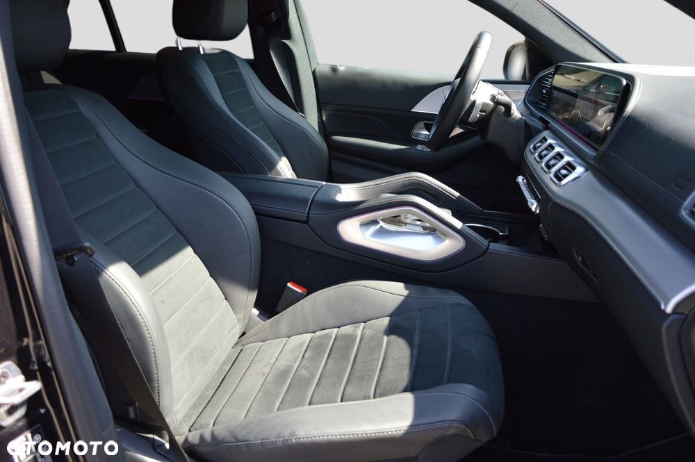 Mercedes-Benz GLE - 25