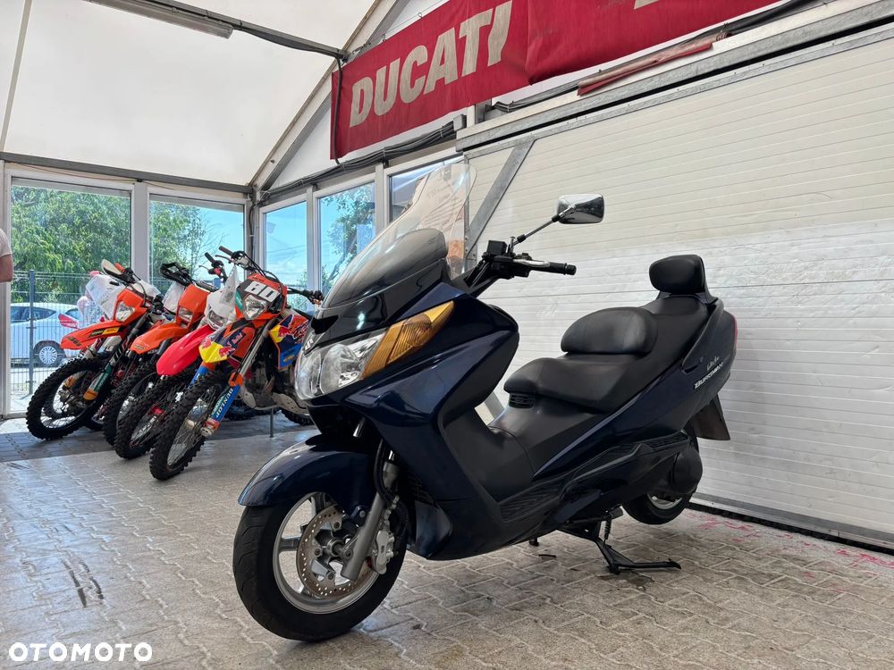 Suzuki Burgman - 3