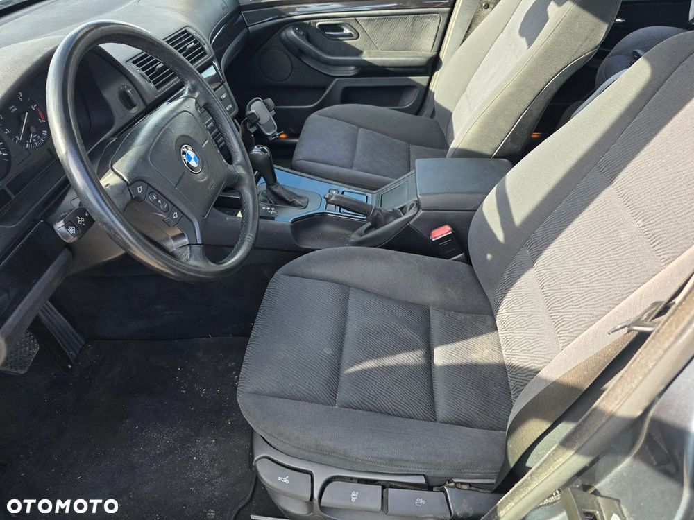 BMW Seria 5 - 14