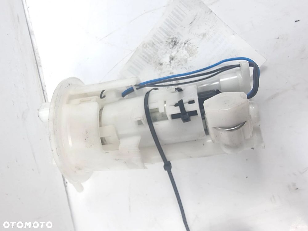 2400735 Pompka paliwowa Triumph Speed Triple 1200RS 2021 180 km - 1