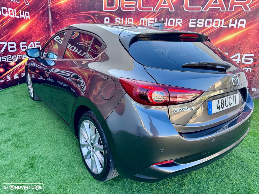 Mazda 3 Hatchback 1.5 Sky-D Excellence Pack Leather White Navi - 5