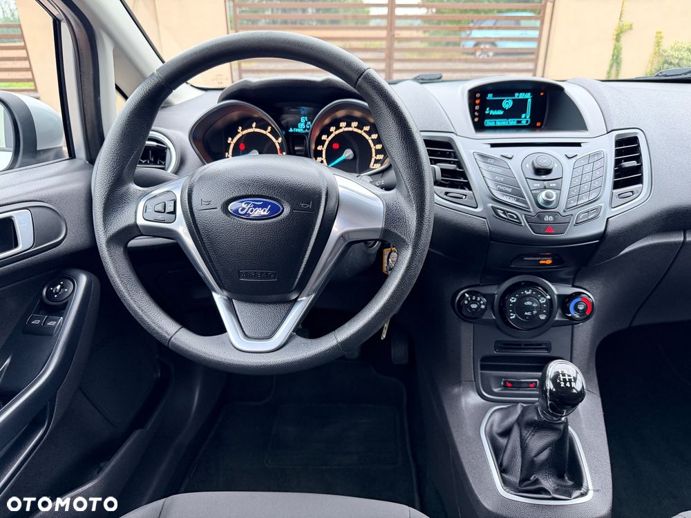 Ford Fiesta 1.25 Trend - 24