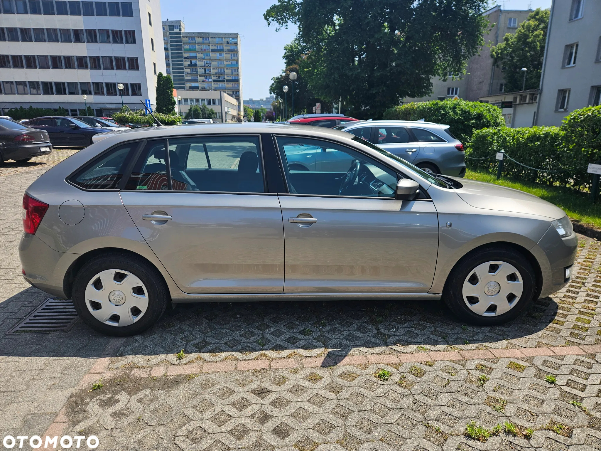 Skoda RAPID Spb 1.2 TSI Active - 4