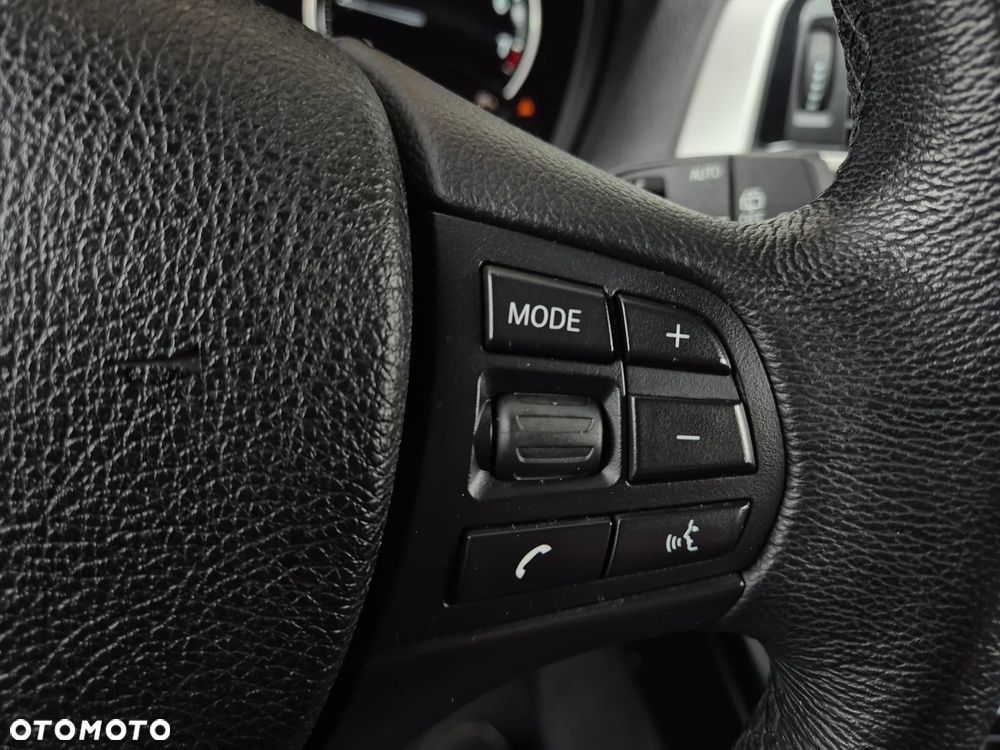 BMW Seria 1 116i - 14