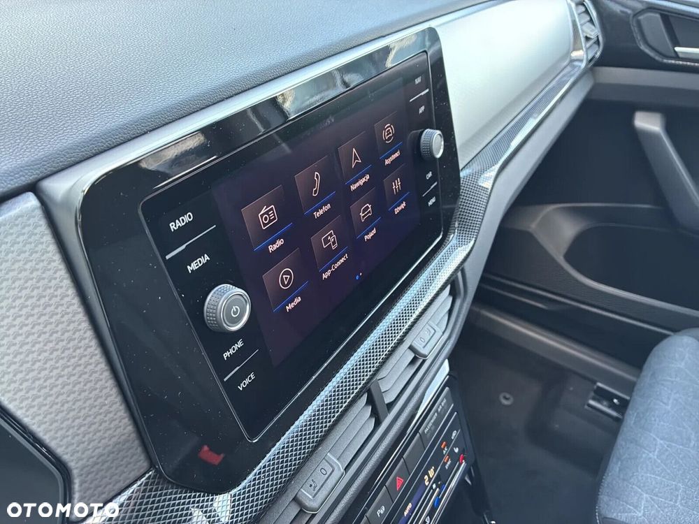 Volkswagen T-Cross - 14