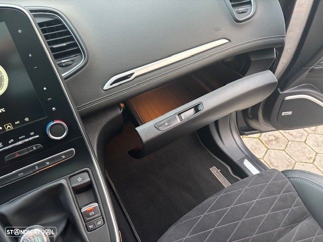 Renault Grand Scénic BLUE dCi 150 BLACK EDITION - 28