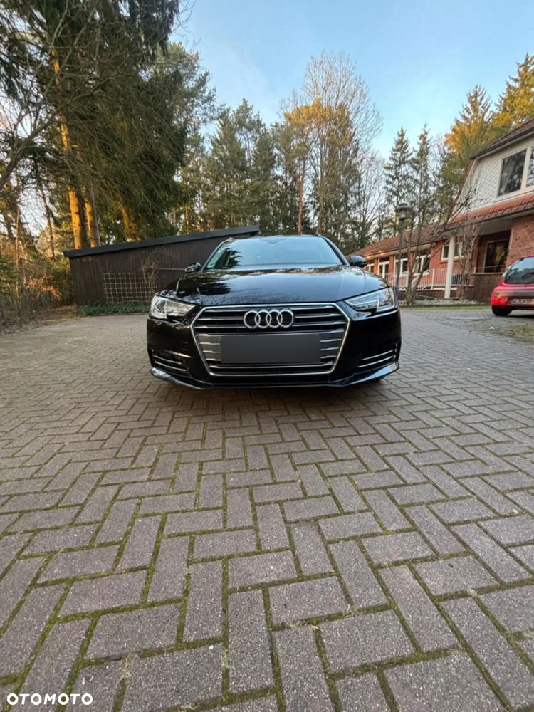 Audi A4 Avant 2.0 TDI S tronic - 1