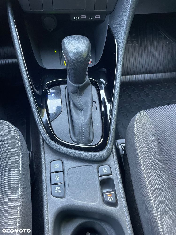 Toyota Yaris - 11