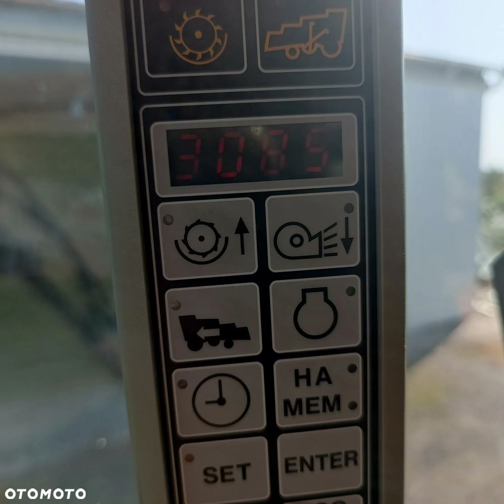 New Holland CSX 7080 - 17