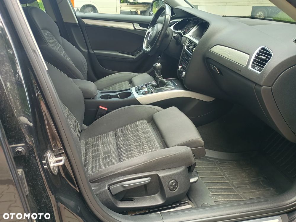 Audi A4 Avant - 33