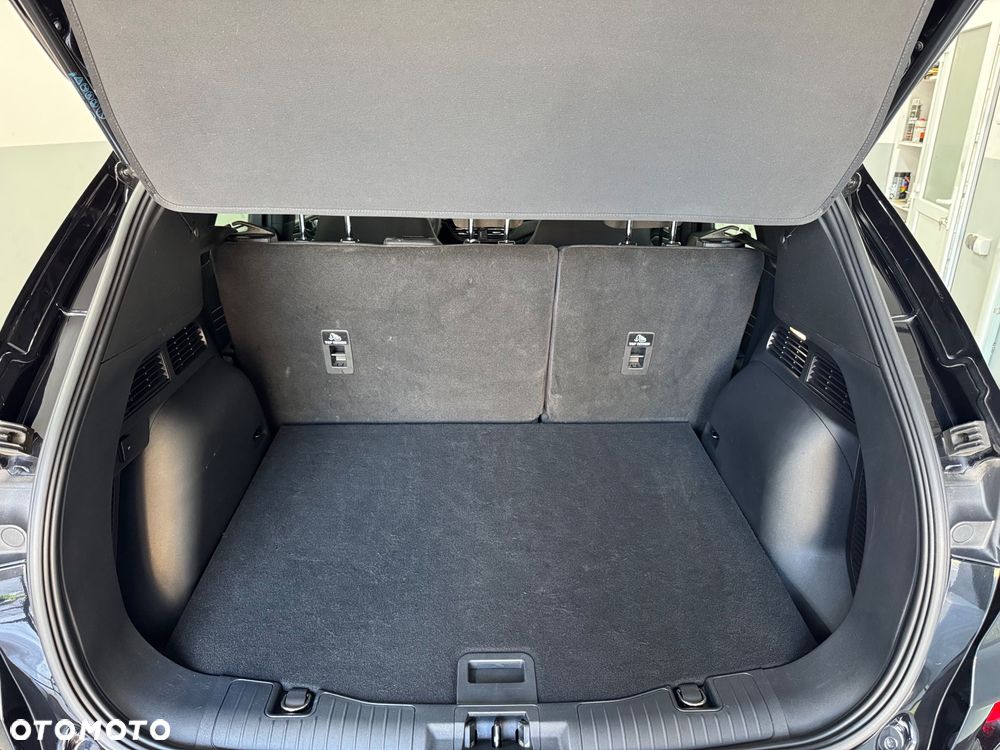 Ford Kuga 2.5 Duratec PHEV ST-LINE - 34
