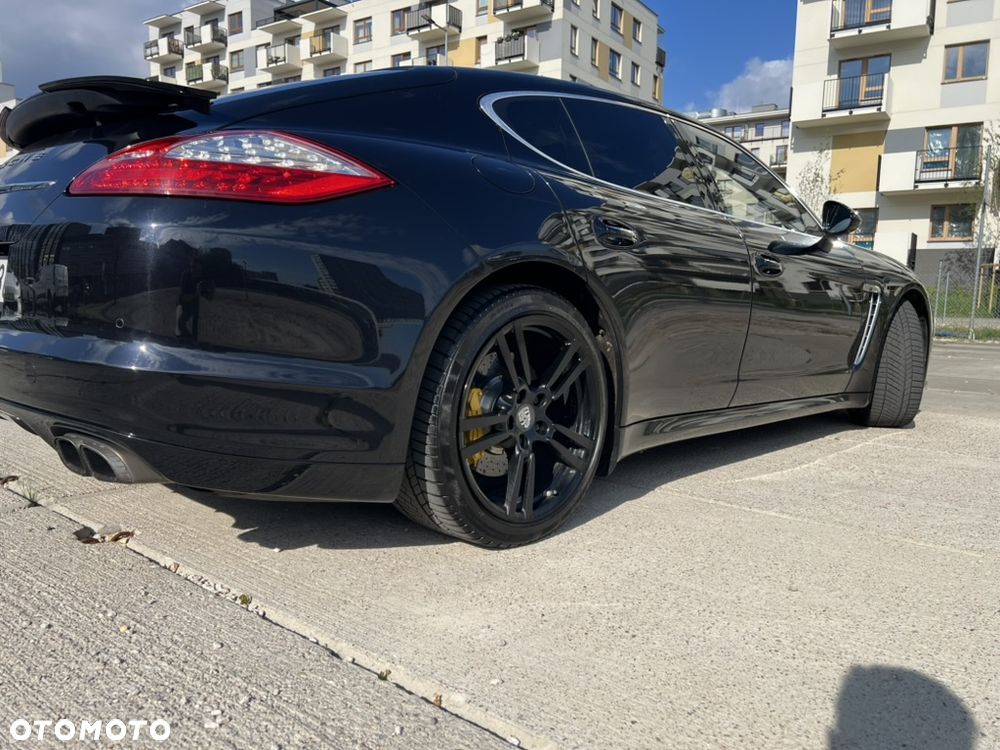 Porsche Panamera - 16