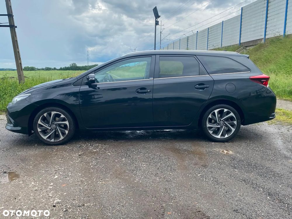 Toyota Auris 1.2 Turbo Edition S+ - 3