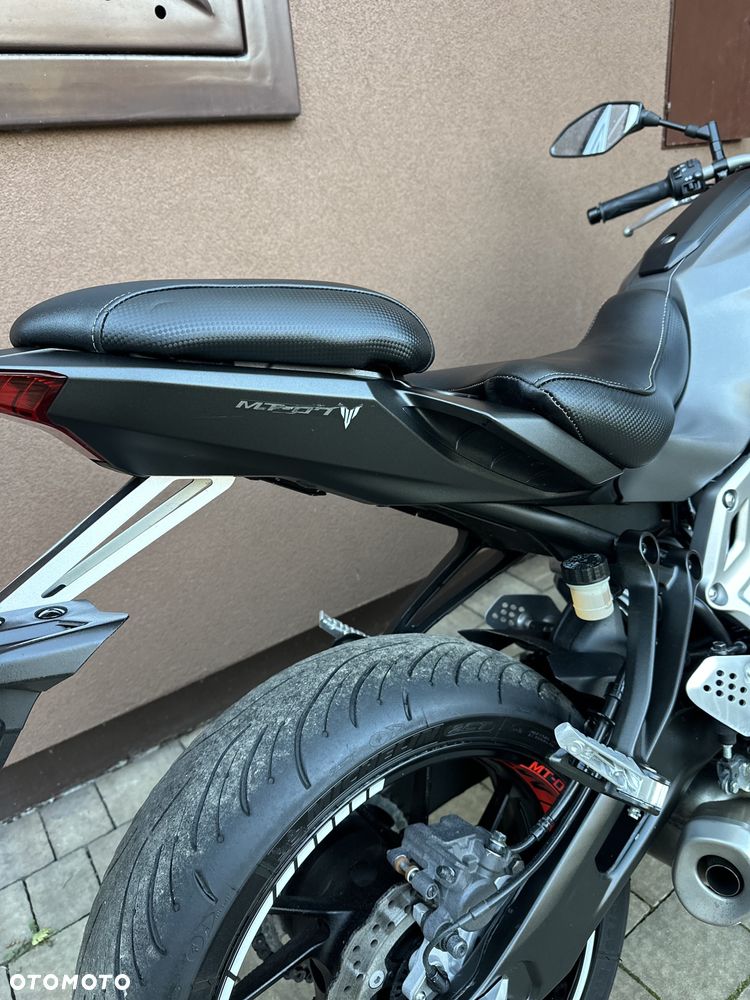 Yamaha MT - 7