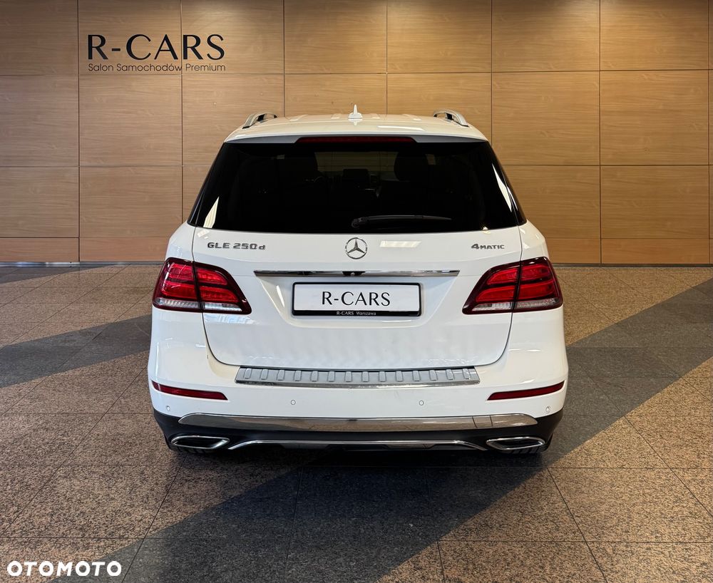 Mercedes-Benz GLE 250 d 4-Matic - 6