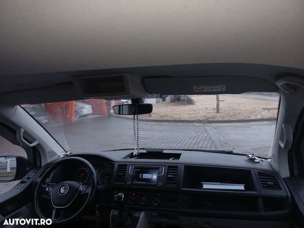 Volkswagen Caravelle - 5