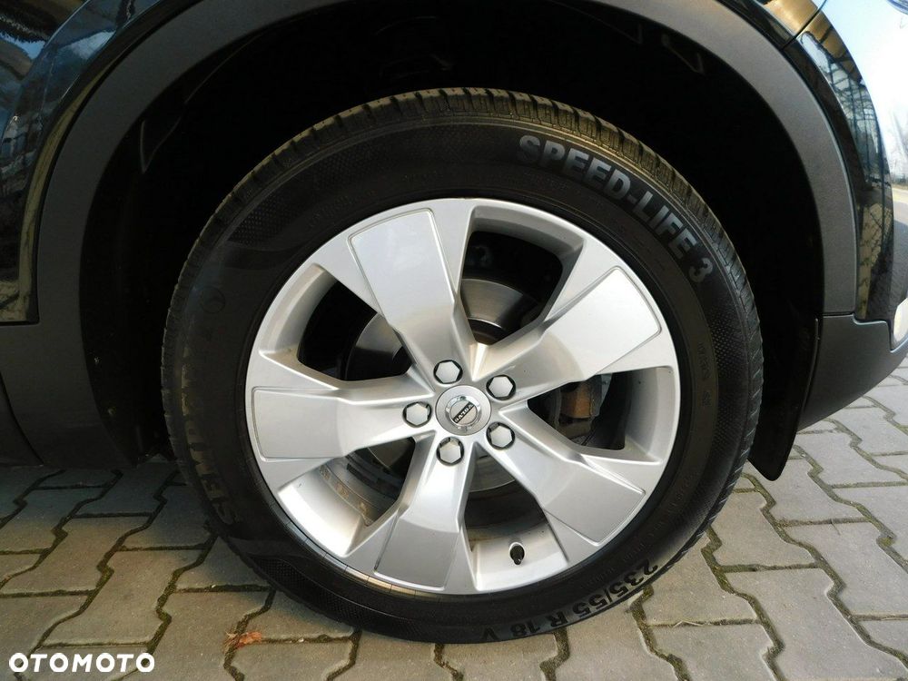 Volvo XC 40 D3 Momentum Pro - 32