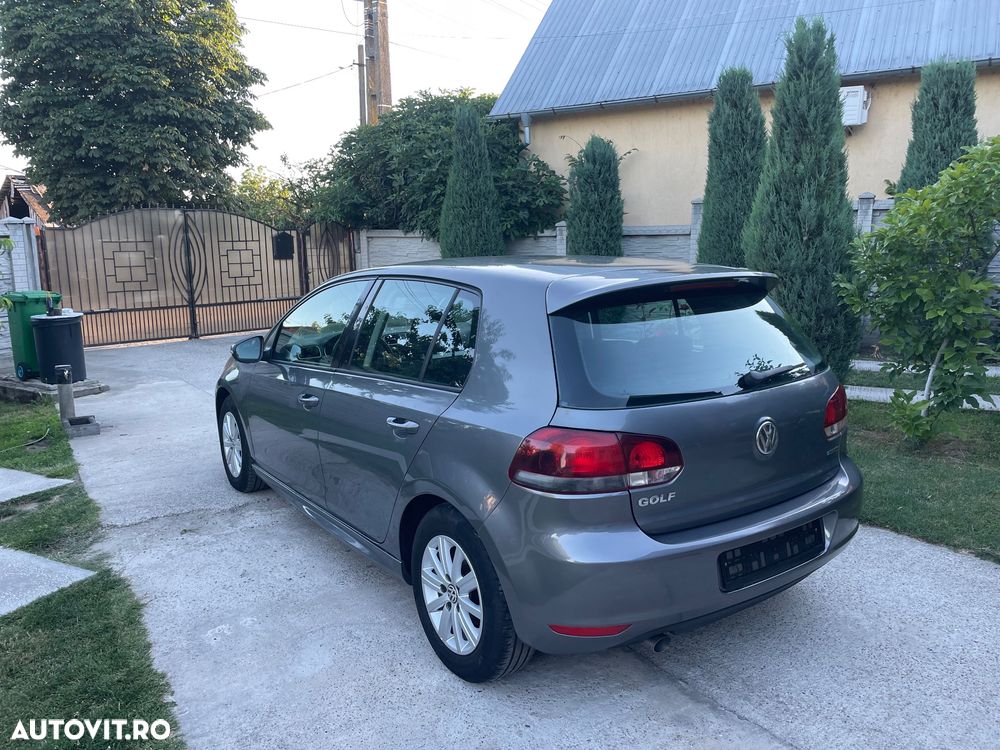 Volkswagen Golf - 5
