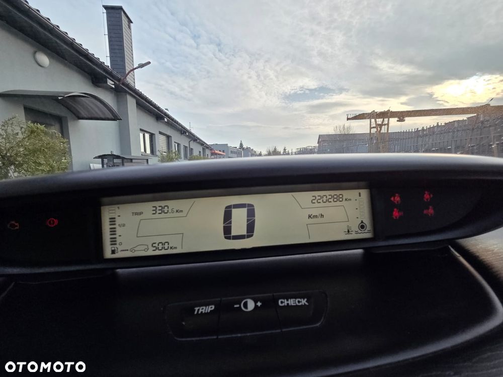 Citroën C4 1.6 16V Impress - 11