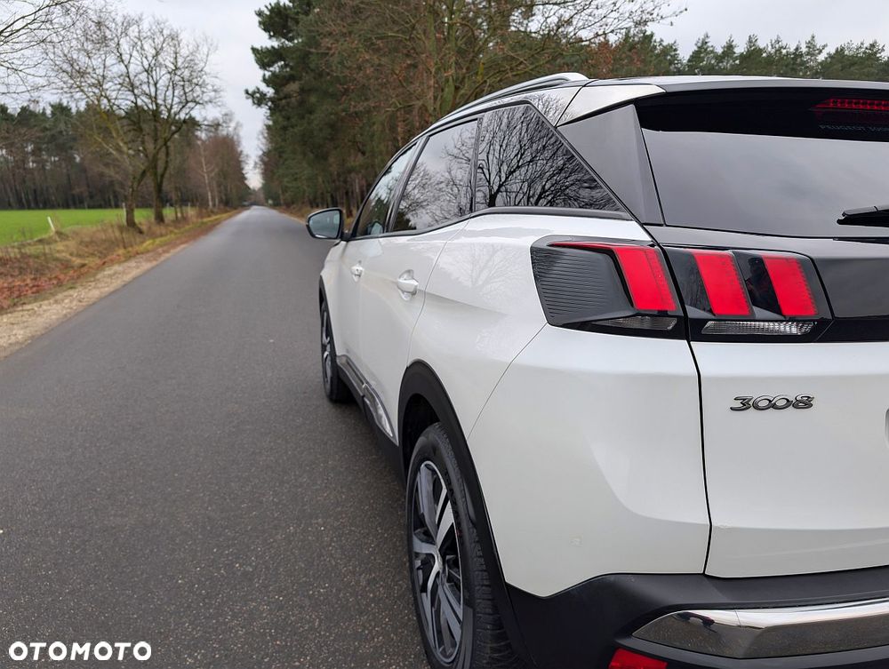 Peugeot 3008 PureTech 130 Stop & Start GPF Allure - 14