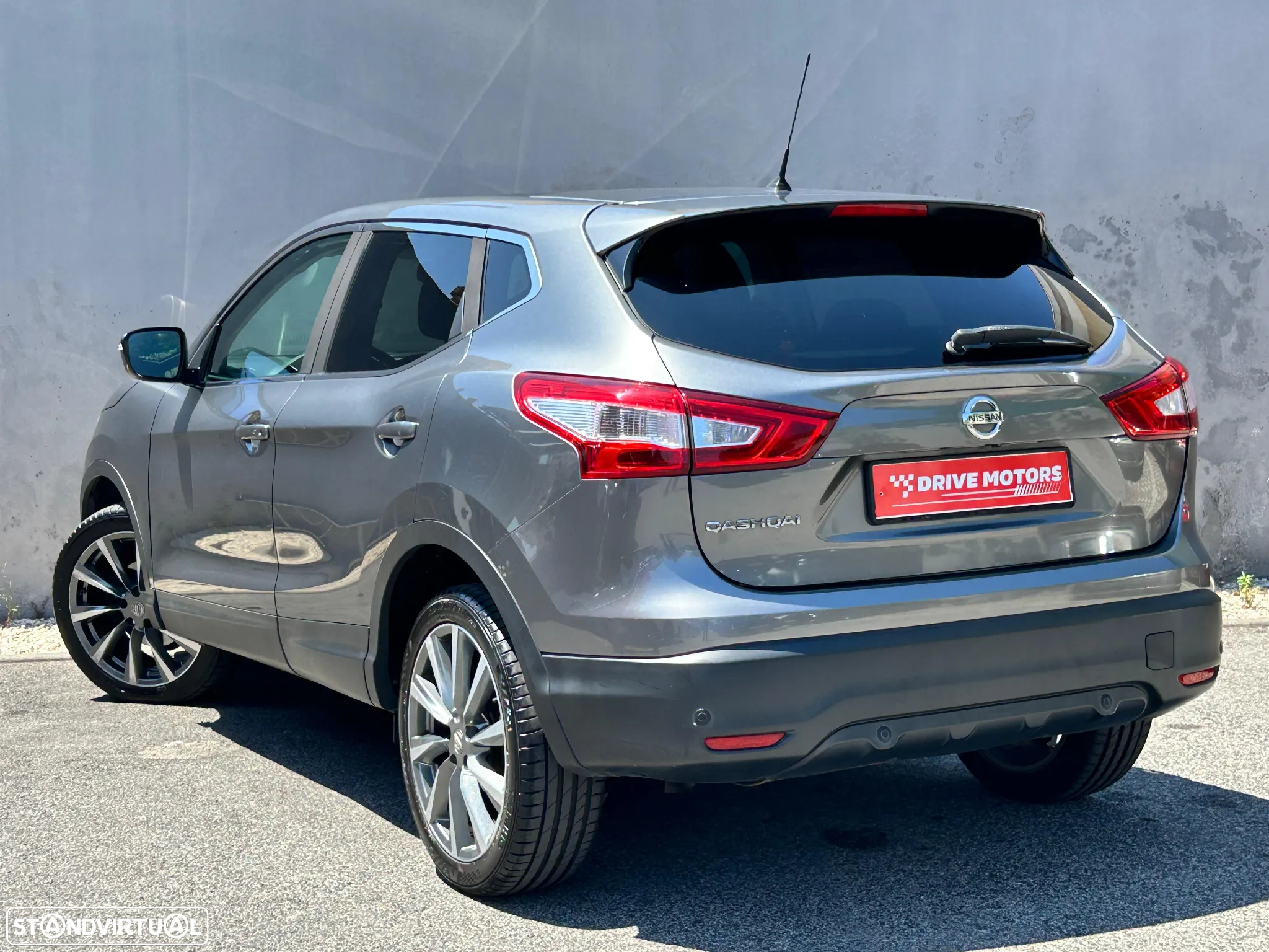 Nissan Qashqai 1.2 DIG-T N-Connecta - 10