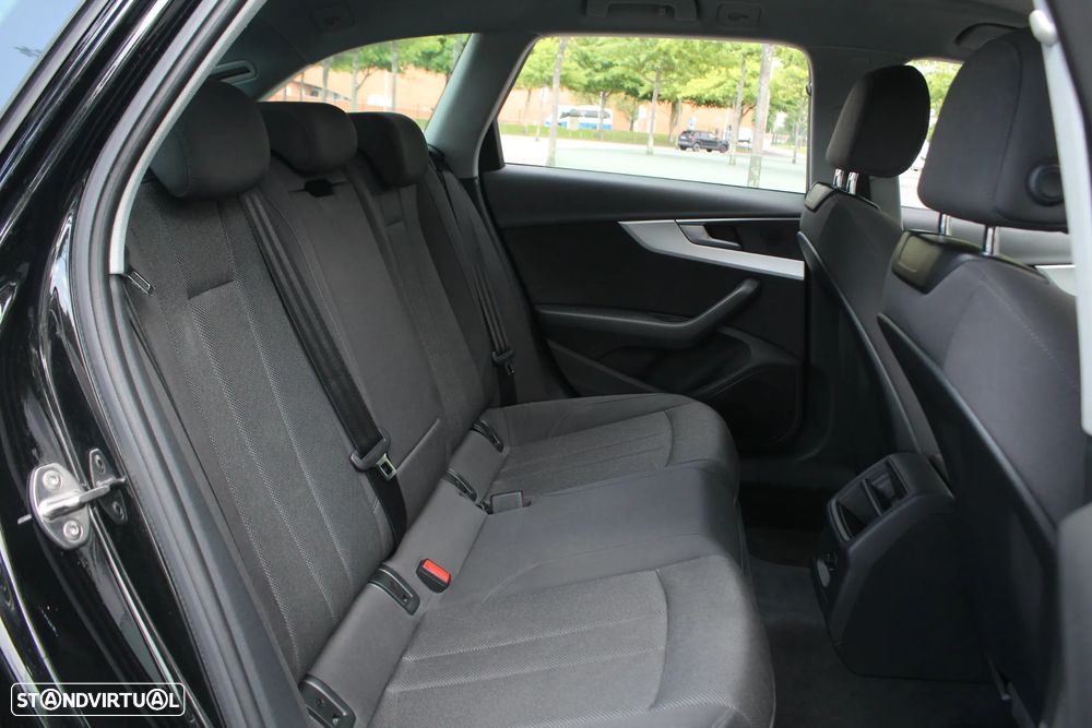 Audi A4 Avant 2.0 TDI Advance S tronic - 45