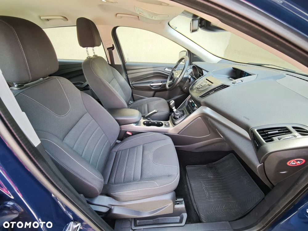 Ford Kuga S 2.0 TDCi 4x4 Editionsmodell - 32