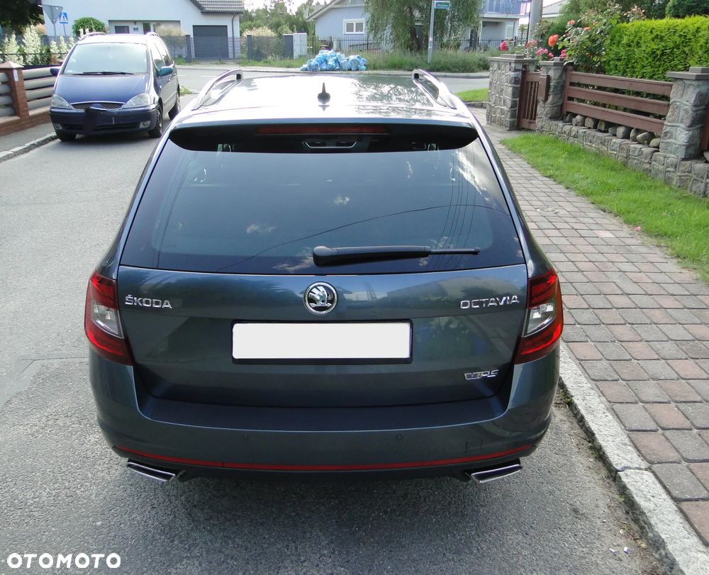 Skoda Octavia 2.0 TDI RS Challenge DSG - 11