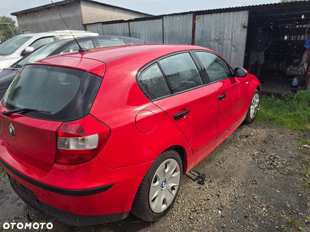 BMW Seria 1 116i - 11