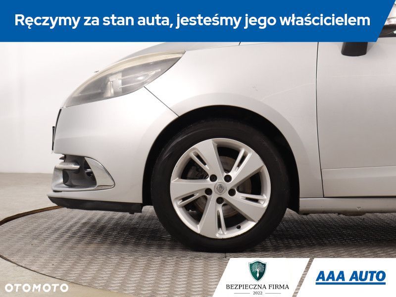 Renault Scenic - 17