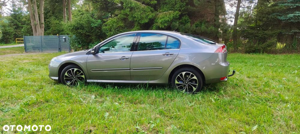 Renault Laguna dCi 150 FAP Start-Stop Bose Edition - 16