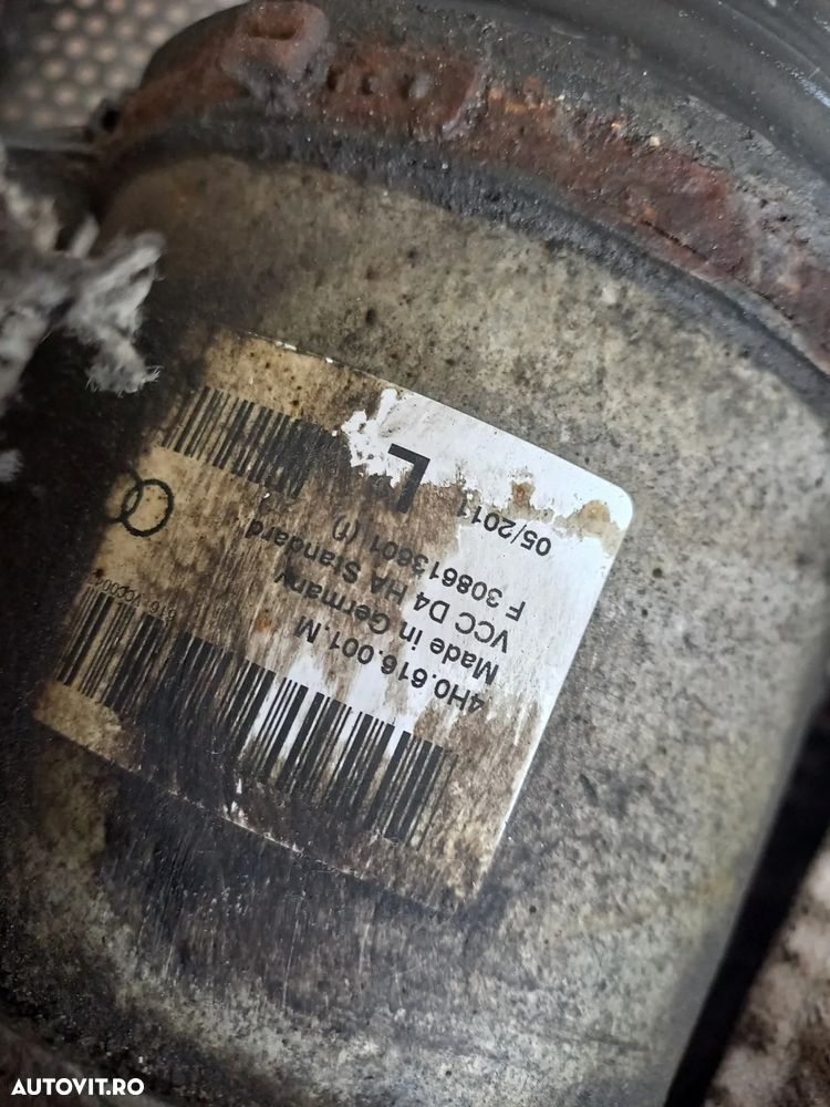 Perne Perna Aer Telescop Pneumatic Stanga Dreapta Spate Originale Audi A8 4H D4 An 2010-2011-2012-2013-2014-2015-2016-2017 94.000 Km Cod 4H0616001M 4H0616002M Dezmembrez Audi A8 4H D4 3.0 Tdi Quattro Motor CDT Cutie MXU Volan Stanga - Dezmembrari Arad - 8