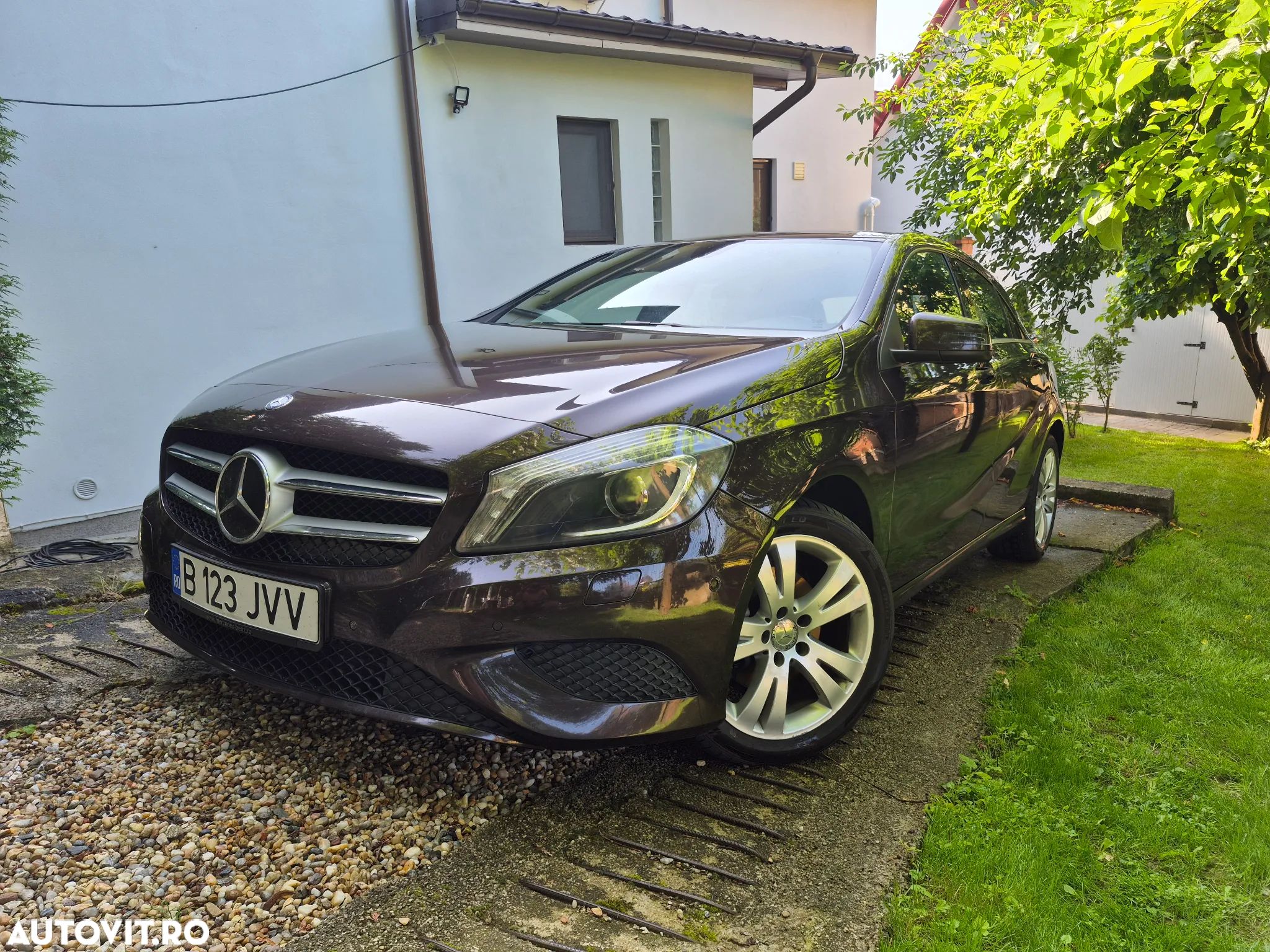 Mercedes-Benz A - 1