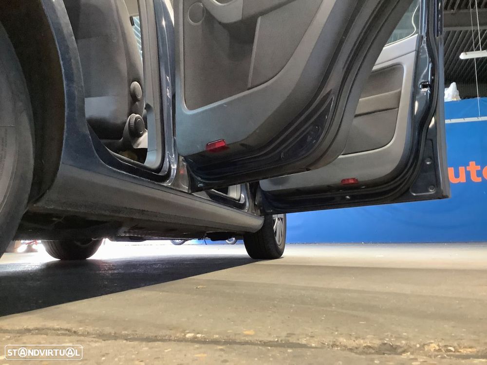 VW Golf Plus 1.2 TSI Trendline - 19