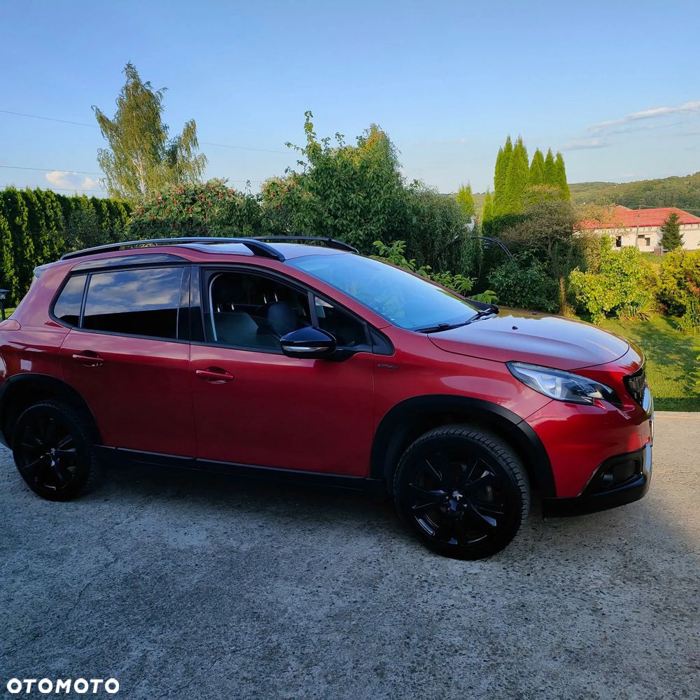 Peugeot 2008 1.2 Pure Tech Allure S&S - 2