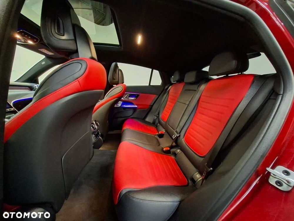 Mercedes-Benz GLC 300 e 4-Matic AMG Line - 6