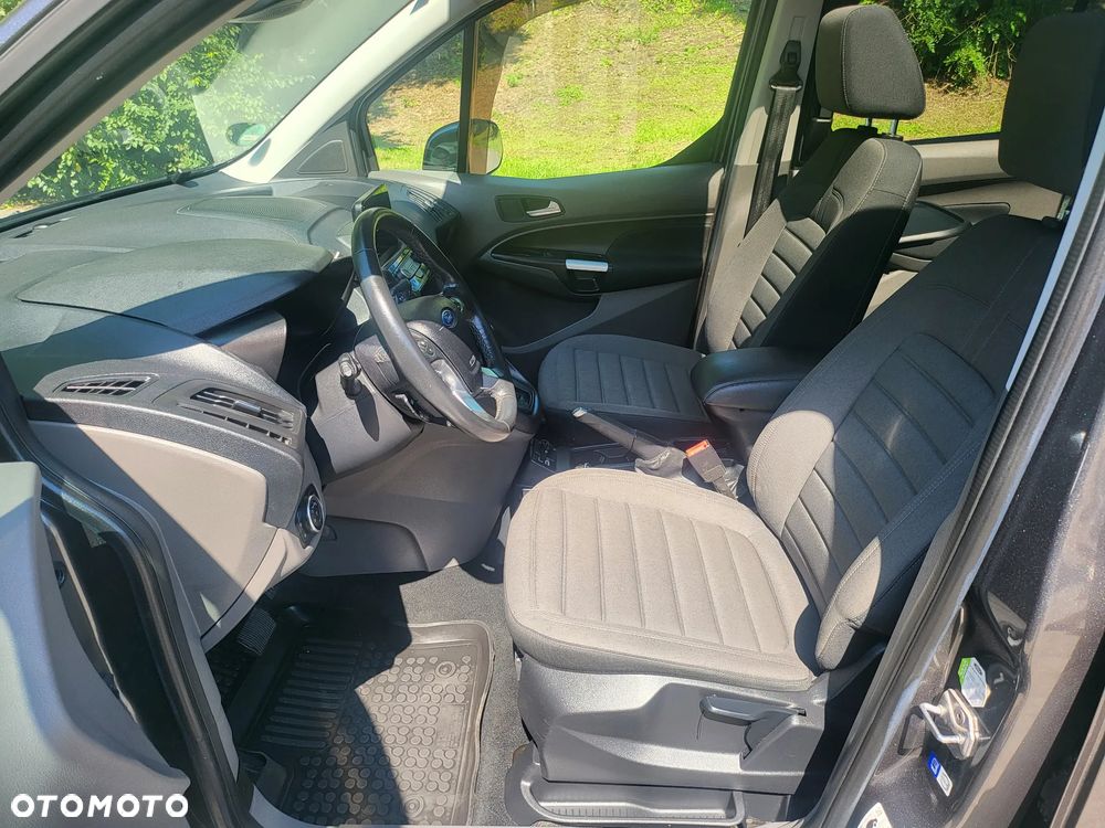 Ford Tourneo Connect Grand - 12