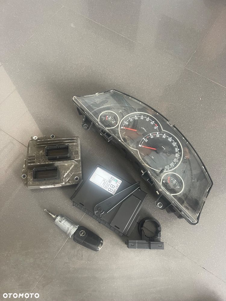 OPEL MERIVA 1.6 KOMPUTER ZESTAW 12249823 FDMR - 2