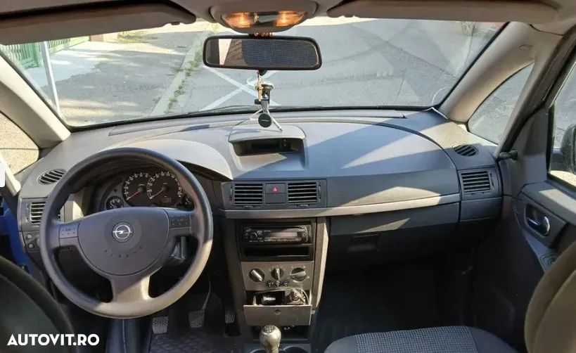 Opel Meriva 1.6i Essentia - 1