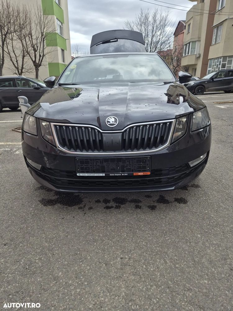 Skoda Octavia 2.0 TDI DSG Ambition - 5